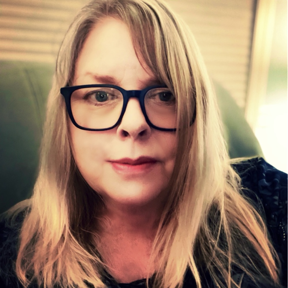 Meet your Posher, Deborah